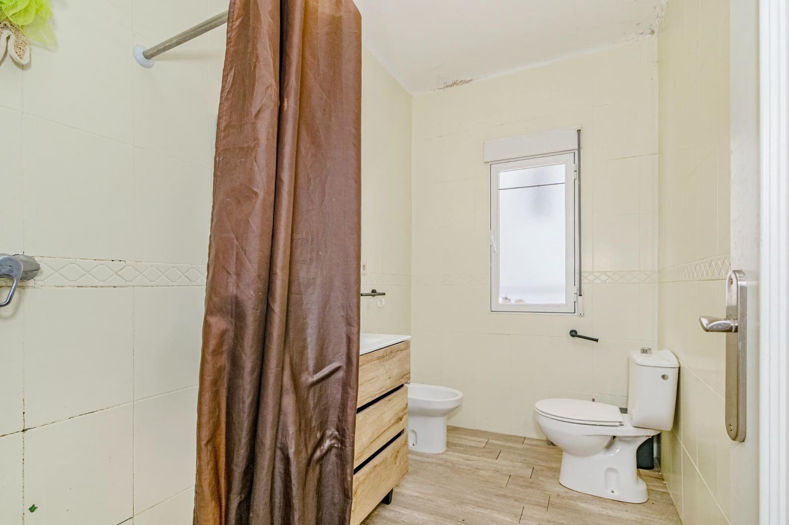 6 sovrum Lägenhet till salu i Granada stad - 495 000 € (Ref: 10014063)