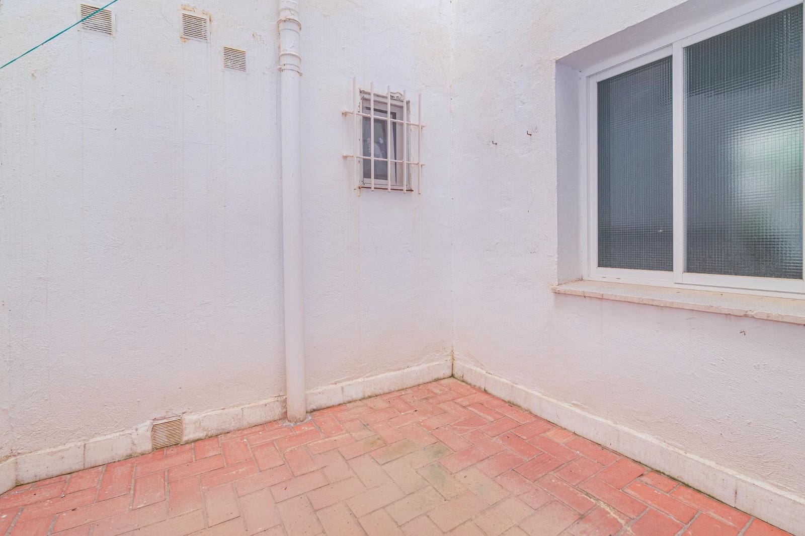 2 bedroom Flat for sale in Motril with garage - € 192,000 (Ref: 10014064)