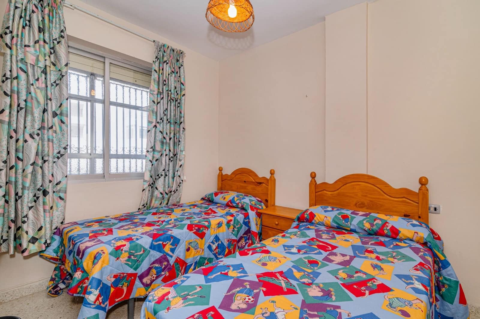 2 bedroom Flat for sale in Motril with garage - € 192,000 (Ref: 10014064)