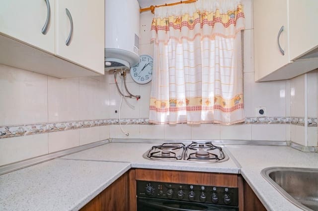2 sovrum Lägenhet till salu i Granada stad - 195 000 € (Ref: 10014066)