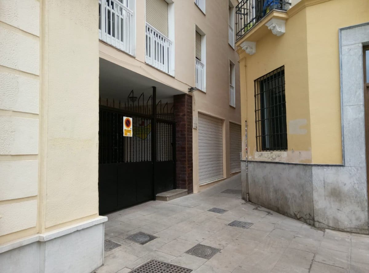 Kommersiell till salu i Granada stad - 159 000 € (Ref: 10014068)