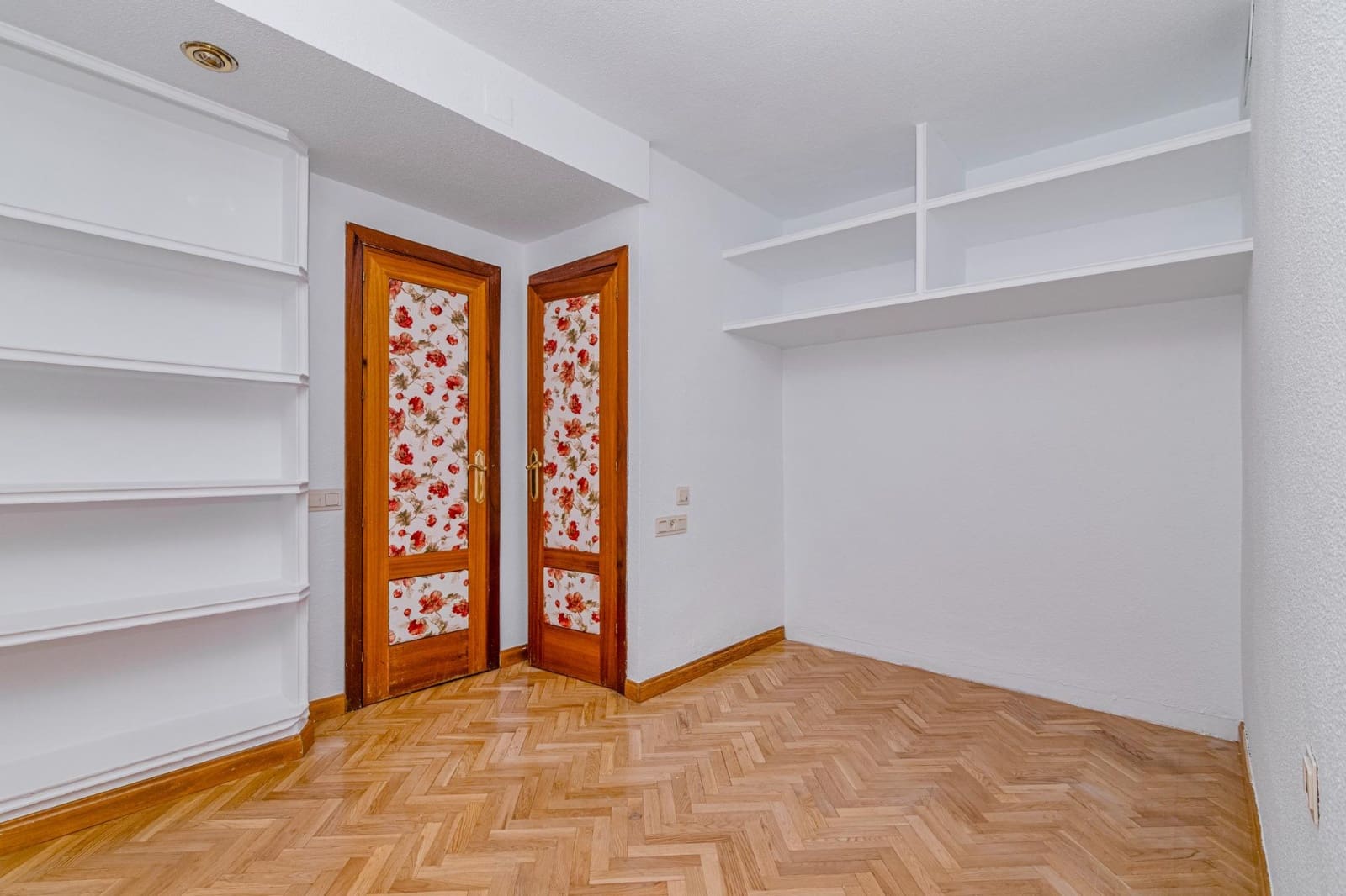 3 sovrum Lägenhet till salu i Granada stad med garage - 495 000 € (Ref: 10014069)