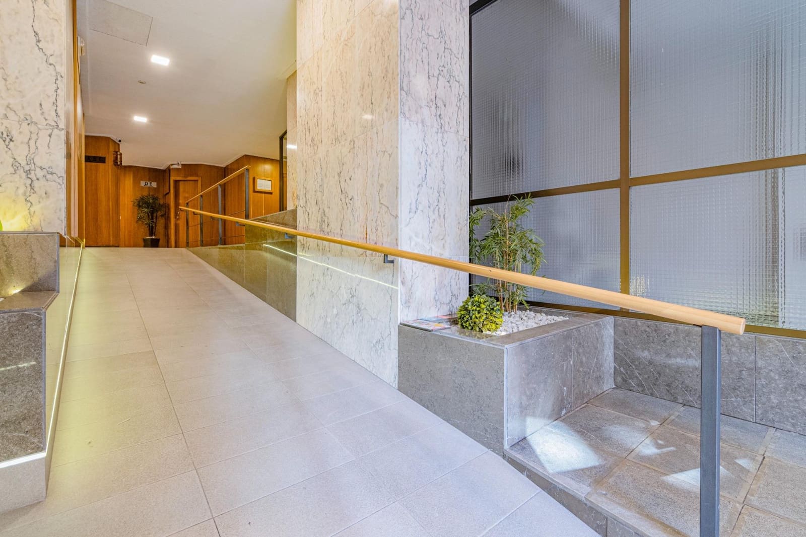 3 sovrum Lägenhet till salu i Granada stad med garage - 495 000 € (Ref: 10014069)
