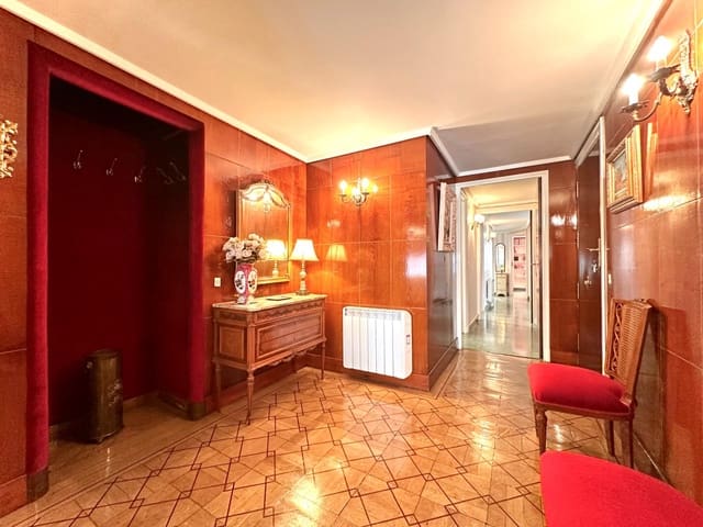 5 sypialnia Mieszkanie na sprzedaż w Miasto Grenada - 440 000 € (Ref: 10014071)