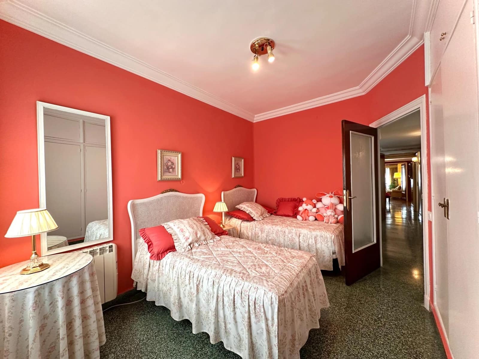5 sypialnia Mieszkanie na sprzedaż w Miasto Grenada - 440 000 € (Ref: 10014071)