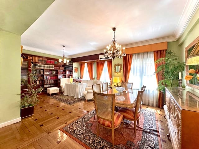 5 sypialnia Mieszkanie na sprzedaż w Miasto Grenada - 440 000 € (Ref: 10014071)