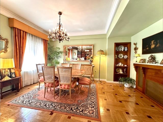 5 sypialnia Mieszkanie na sprzedaż w Miasto Grenada - 440 000 € (Ref: 10014071)
