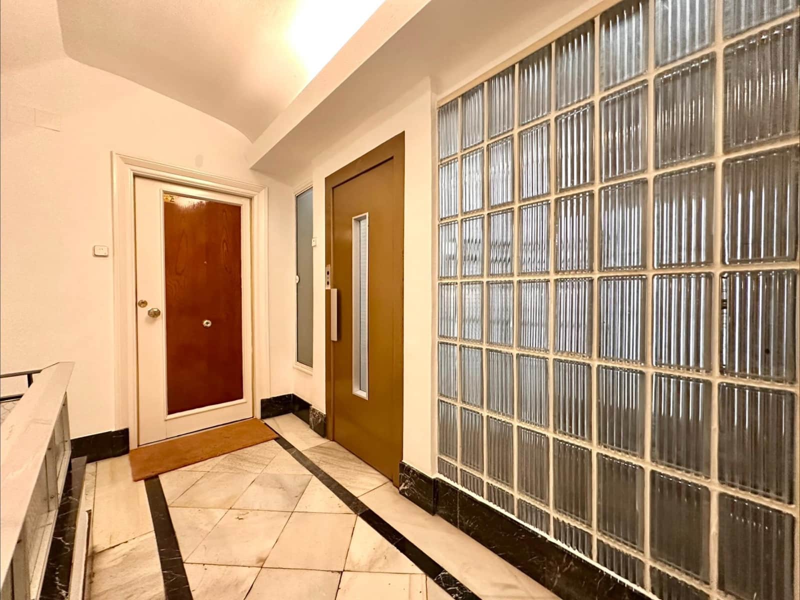 5 sypialnia Mieszkanie na sprzedaż w Miasto Grenada - 440 000 € (Ref: 10014071)