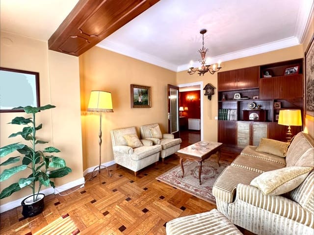 5 sypialnia Mieszkanie na sprzedaż w Miasto Grenada - 440 000 € (Ref: 10014071)