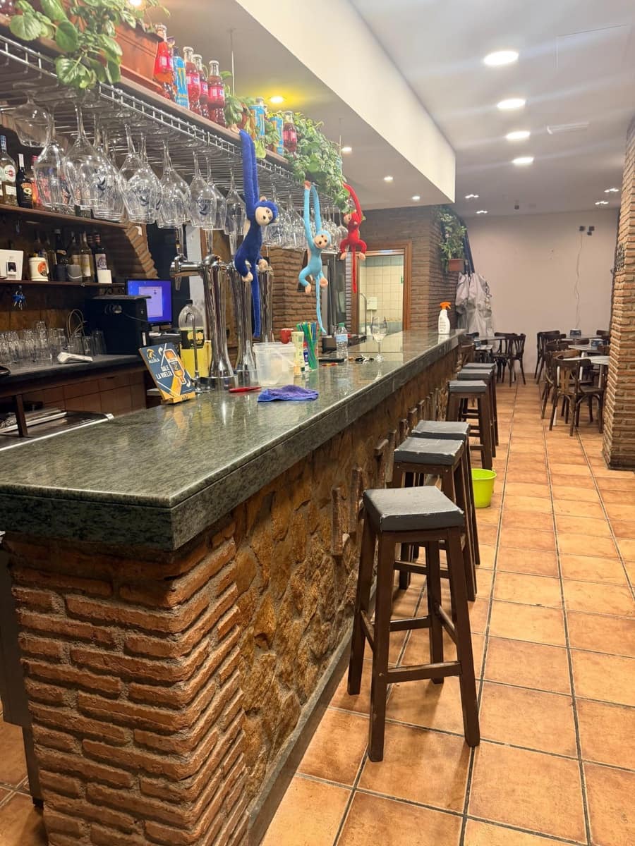 Firma/Unternehmen zu vermieten in Granada Stadt - 900 € (Ref: 10014073)