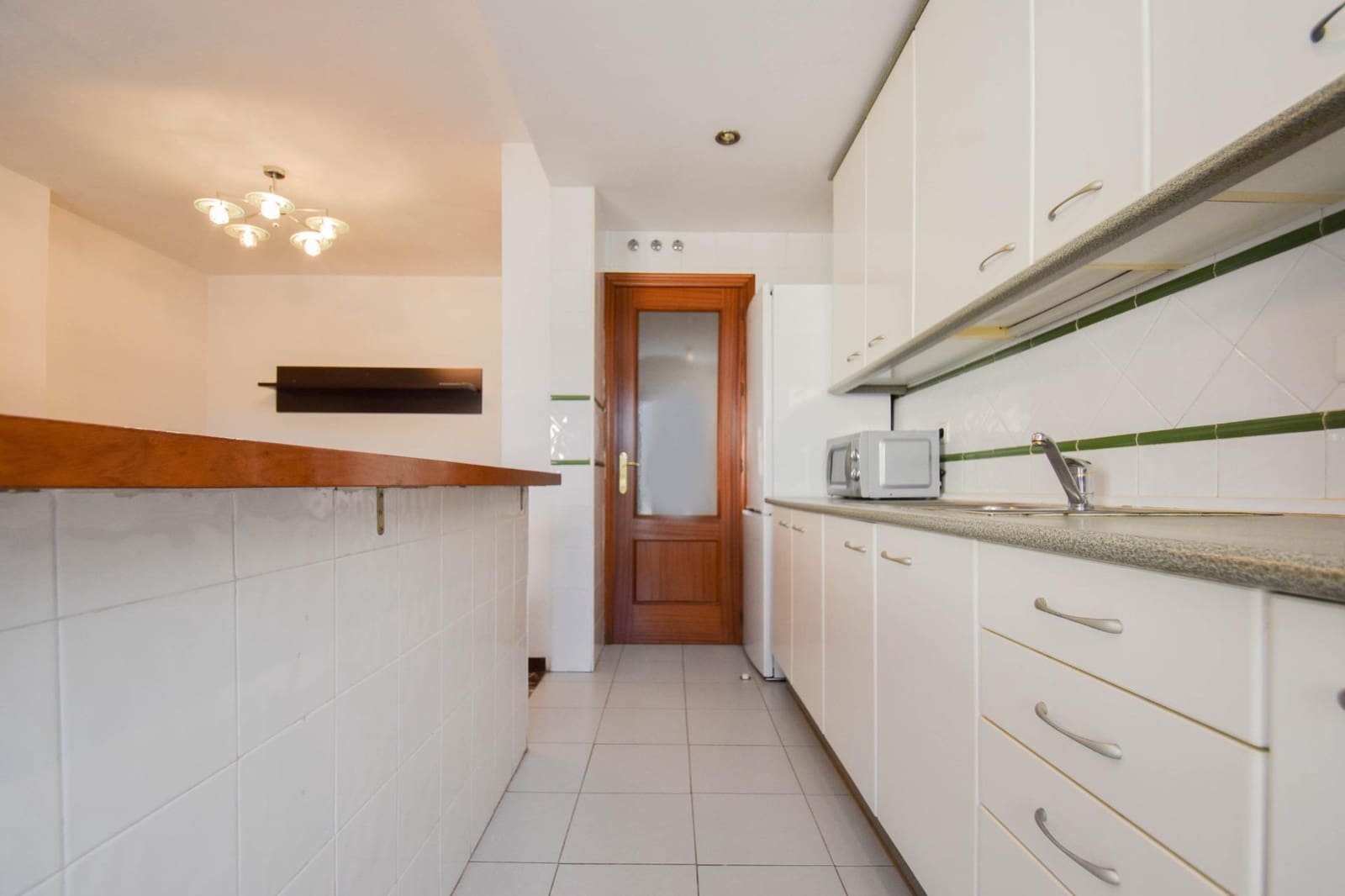 3 slaapkamer Flat te koop in Granada stad met zwembad - € 295.000 (Ref: 10014074)