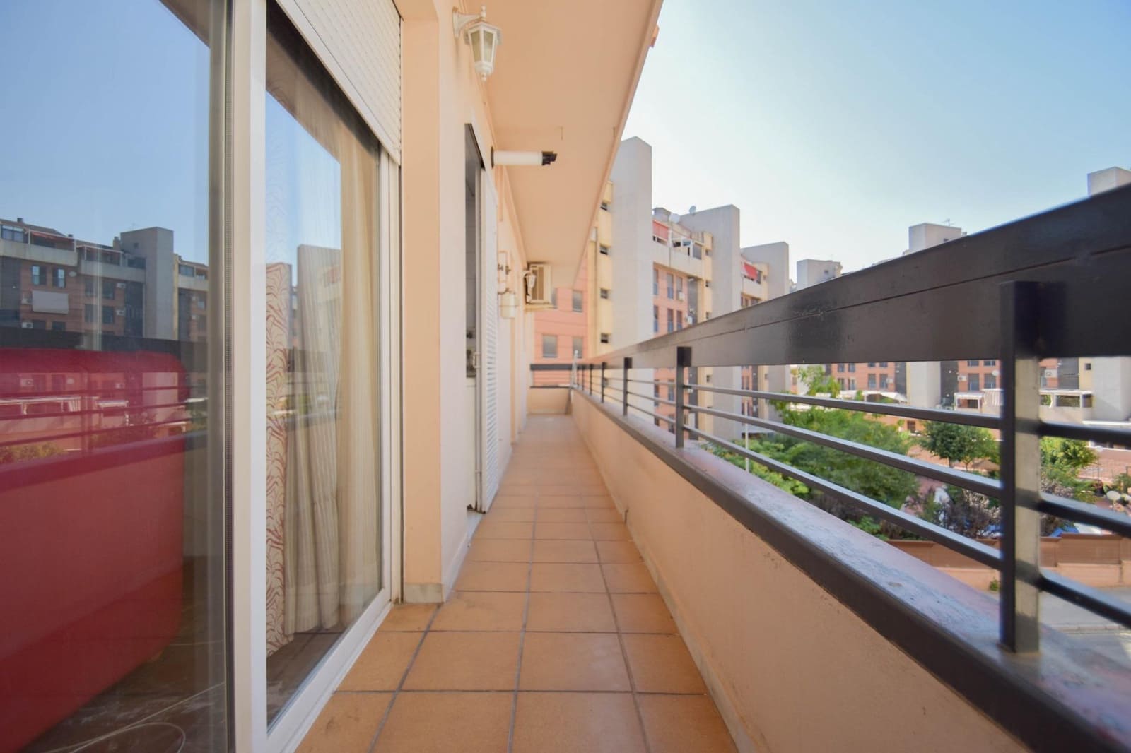 3 slaapkamer Flat te koop in Granada stad met zwembad - € 295.000 (Ref: 10014074)