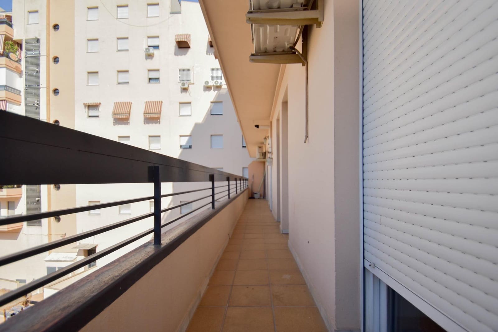 3 slaapkamer Flat te koop in Granada stad met zwembad - € 295.000 (Ref: 10014074)