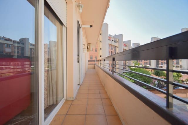 3 soverom Leilighet til salgs i Granada by med svømmebasseng - € 295 000 (Ref: 10014074)