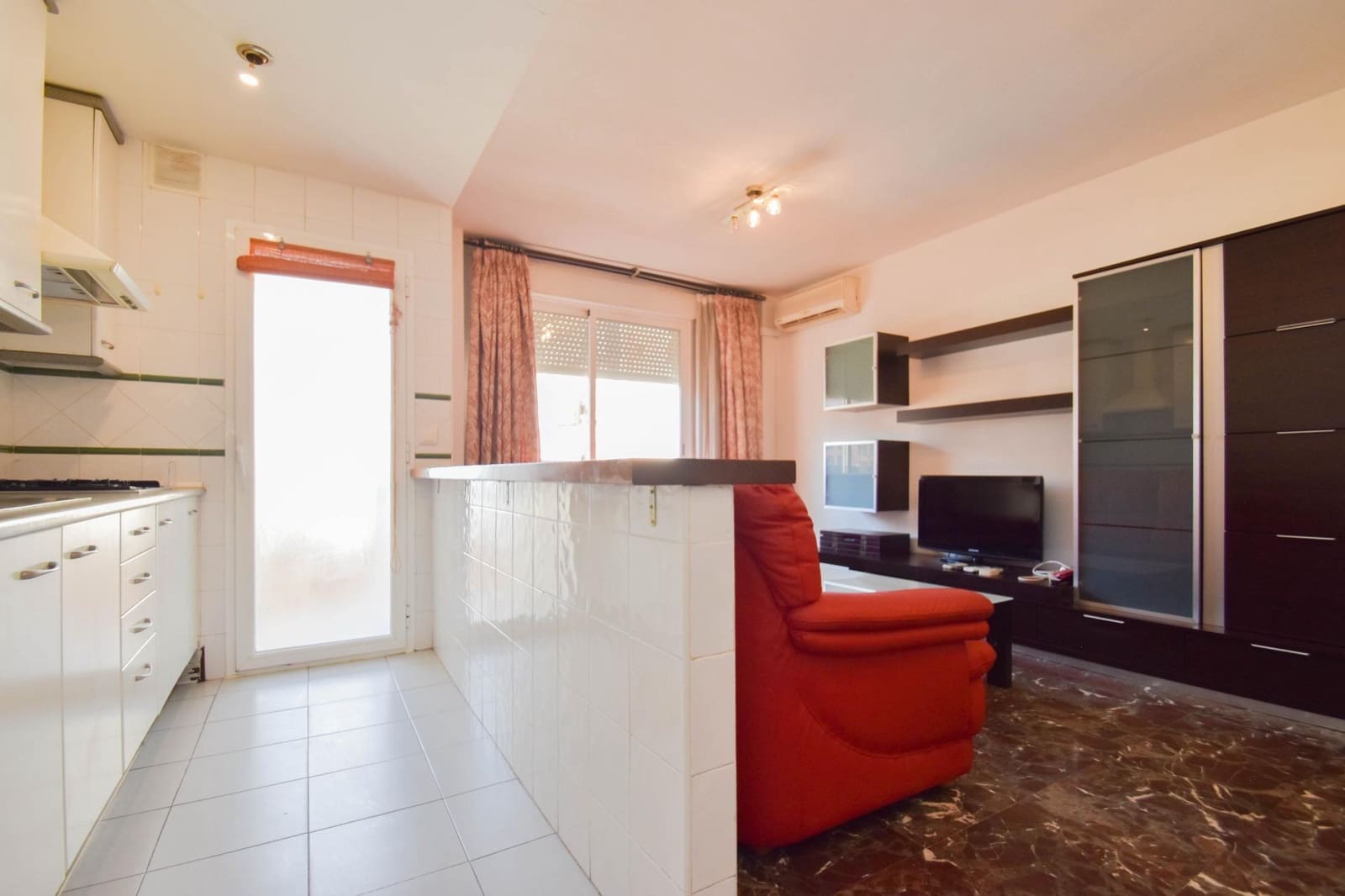 3 slaapkamer Flat te koop in Granada stad met zwembad - € 295.000 (Ref: 10014074)