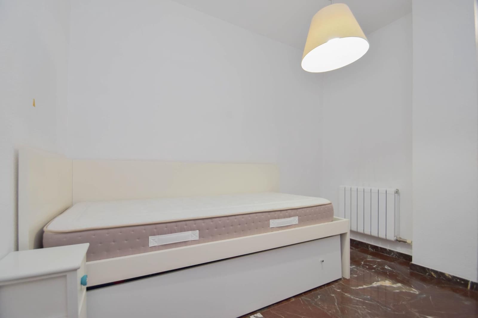 3 slaapkamer Flat te koop in Granada stad met zwembad - € 295.000 (Ref: 10014074)