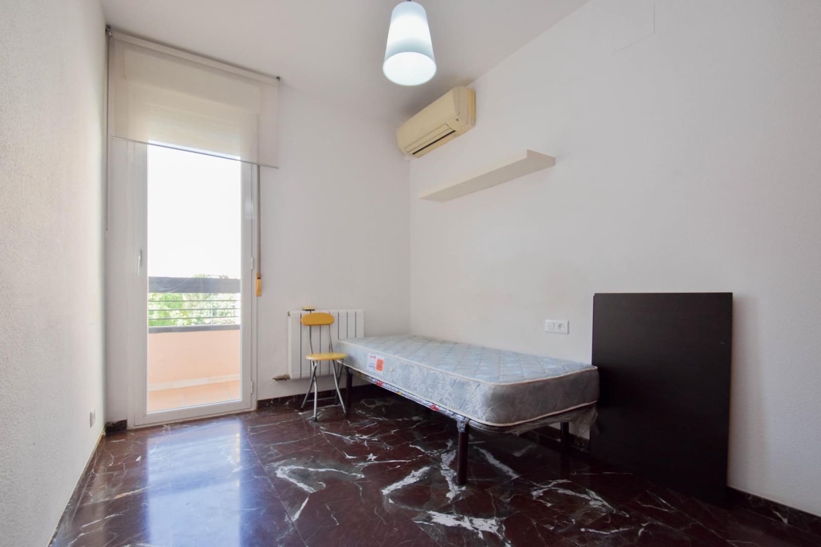 3 slaapkamer Flat te koop in Granada stad met zwembad - € 295.000 (Ref: 10014074)