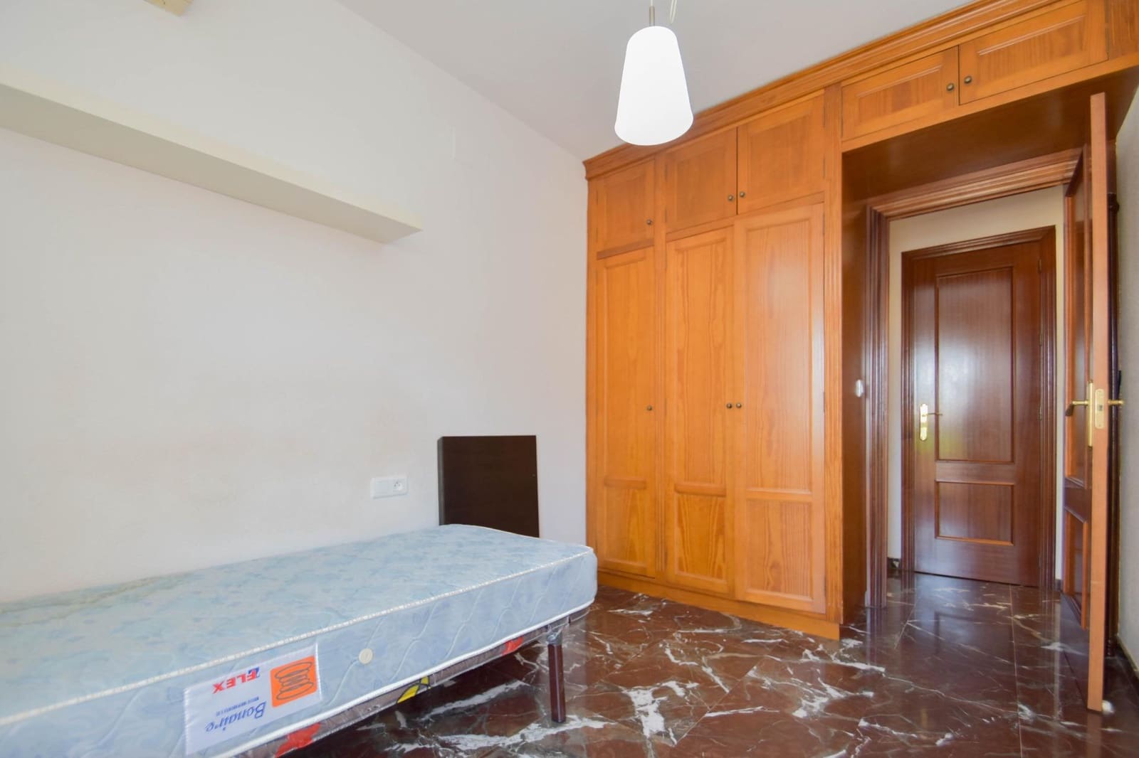 3 slaapkamer Flat te koop in Granada stad met zwembad - € 295.000 (Ref: 10014074)