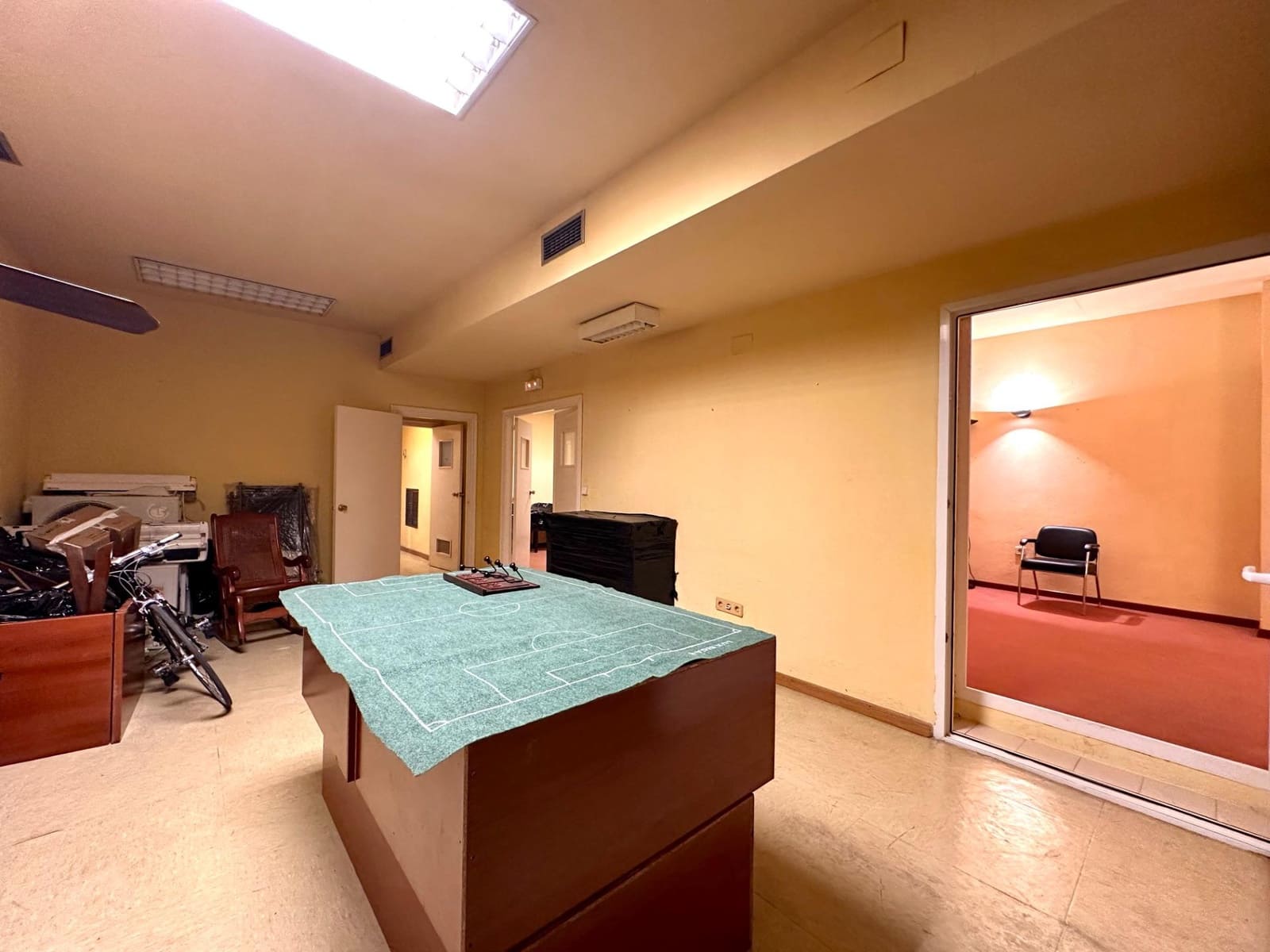 Comercial para venda em Granada cidade - 150 000 € (Ref: 10014075)