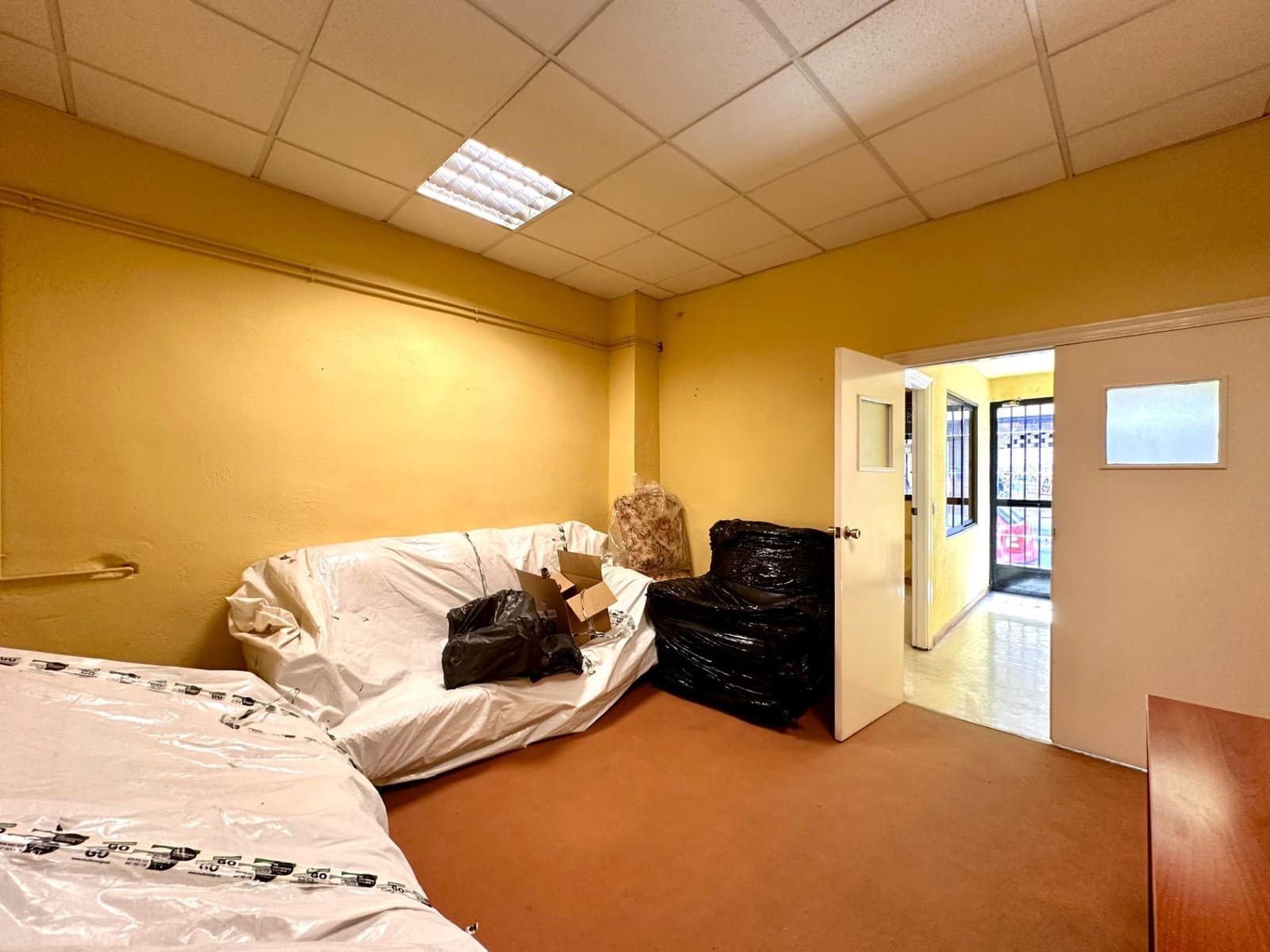 Comercial para venda em Granada cidade - 150 000 € (Ref: 10014075)