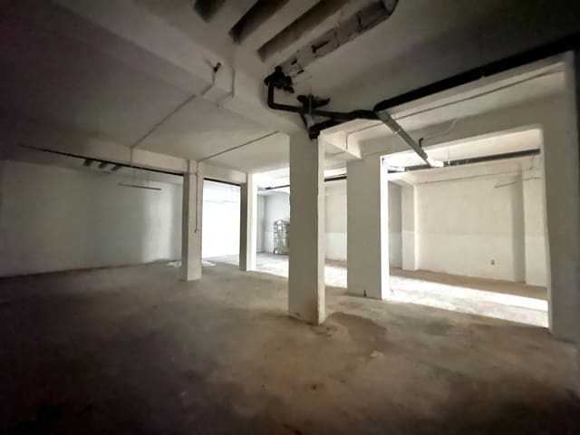 Commercial for sale in Granada city - € 150,000 (Ref: 10014076)