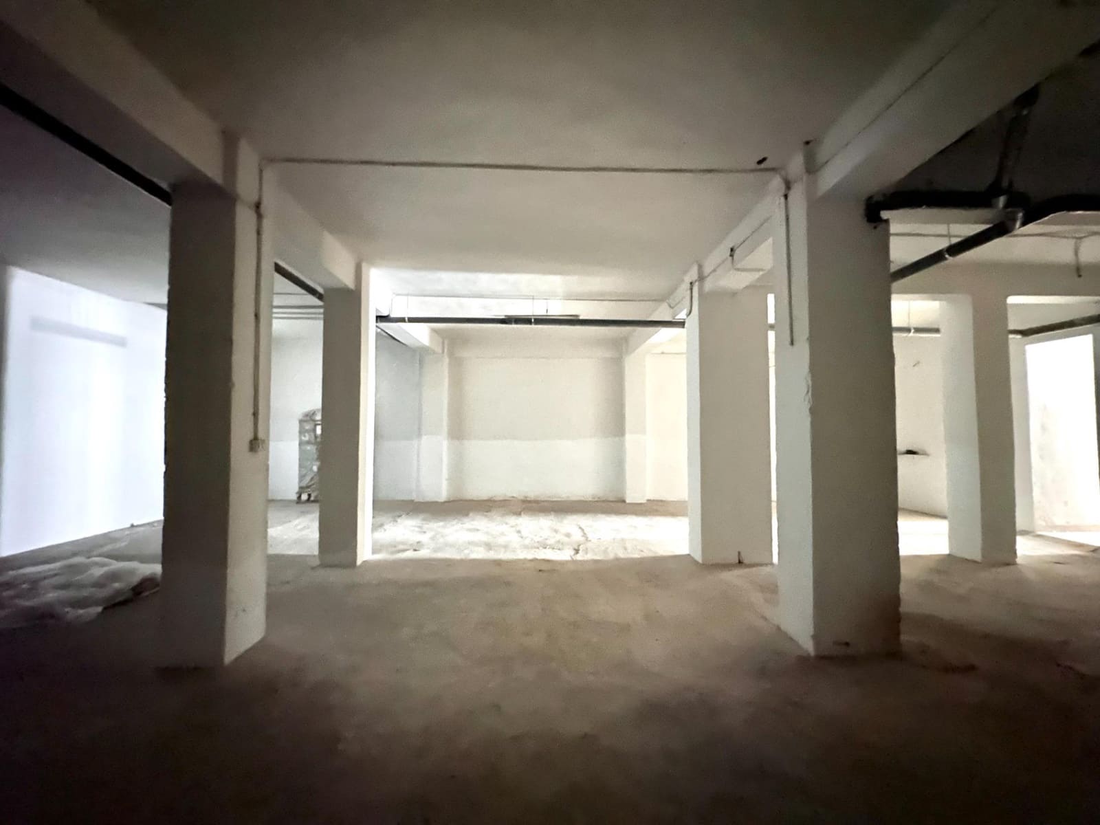 Commercial for sale in Granada city - € 150,000 (Ref: 10014076)