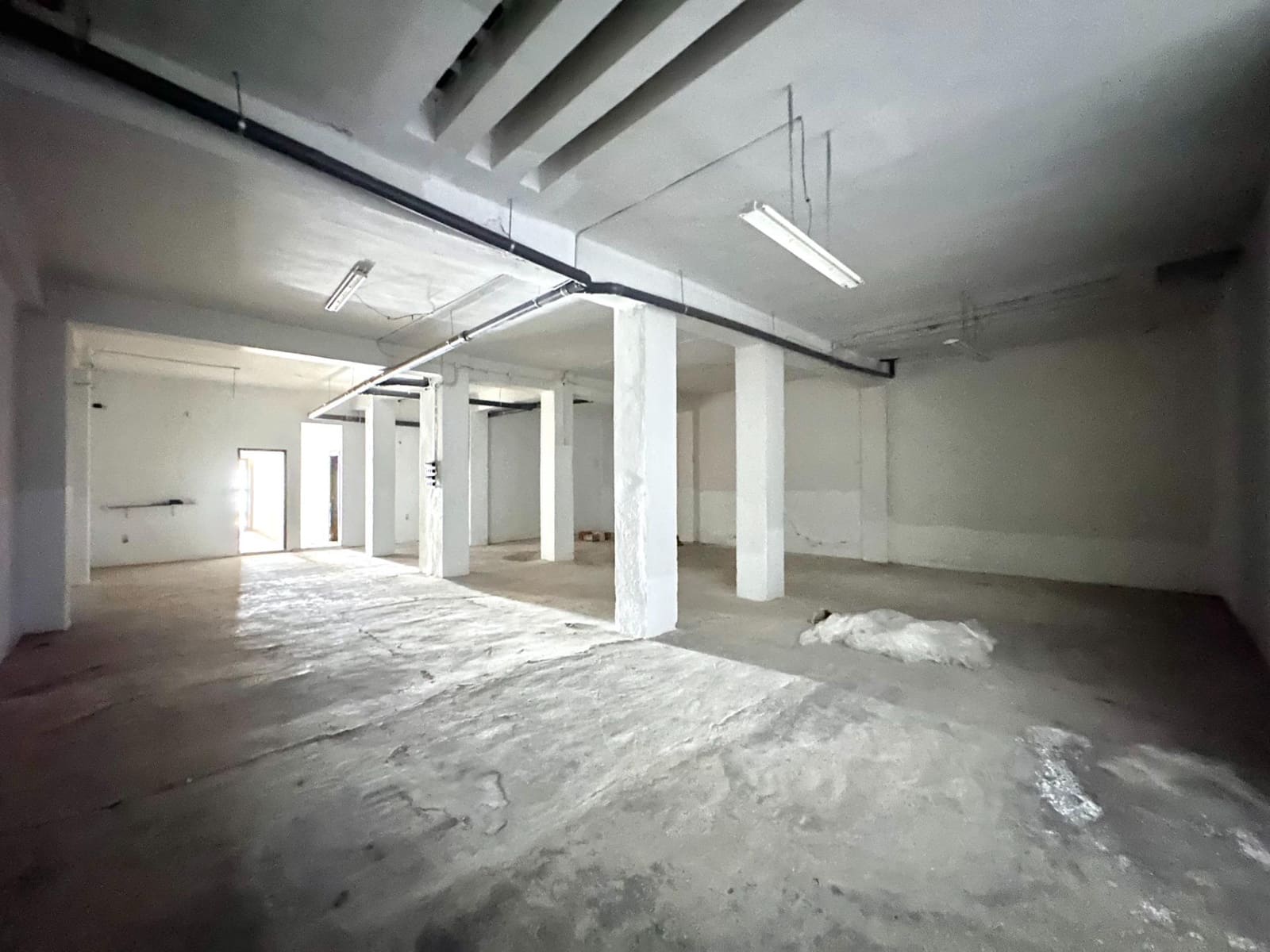 Commercial for sale in Granada city - € 150,000 (Ref: 10014076)