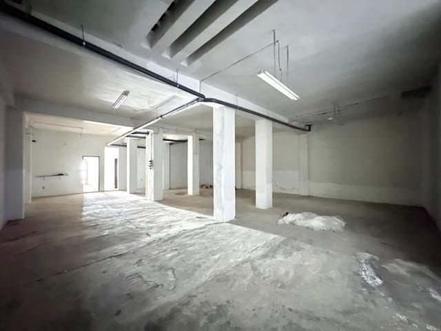 Commercial for sale in Granada city - € 150,000 (Ref: 10014076)