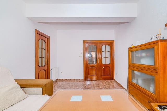 4 bedroom Flat for sale in Granada city - € 300,000 (Ref: 10014077)