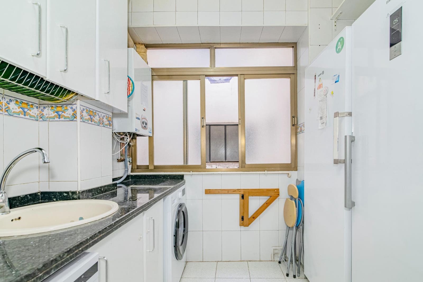 4 bedroom Flat for sale in Granada city - € 300,000 (Ref: 10014077)