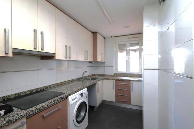2 quarto Apartamento para venda em Cúllar Vega com garagem - 148 000 € (Ref: 10014078)