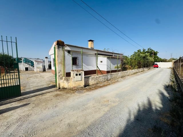 Ubebygd land til salgs i Granada by - € 196 000 (Ref: 10014080)