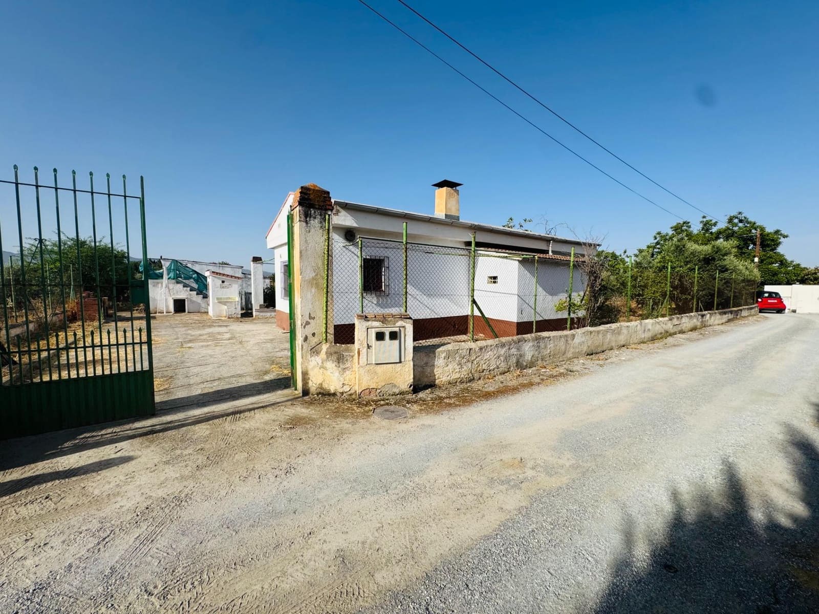 Ubebygd land til salgs i Granada by - € 196 000 (Ref: 10014080)