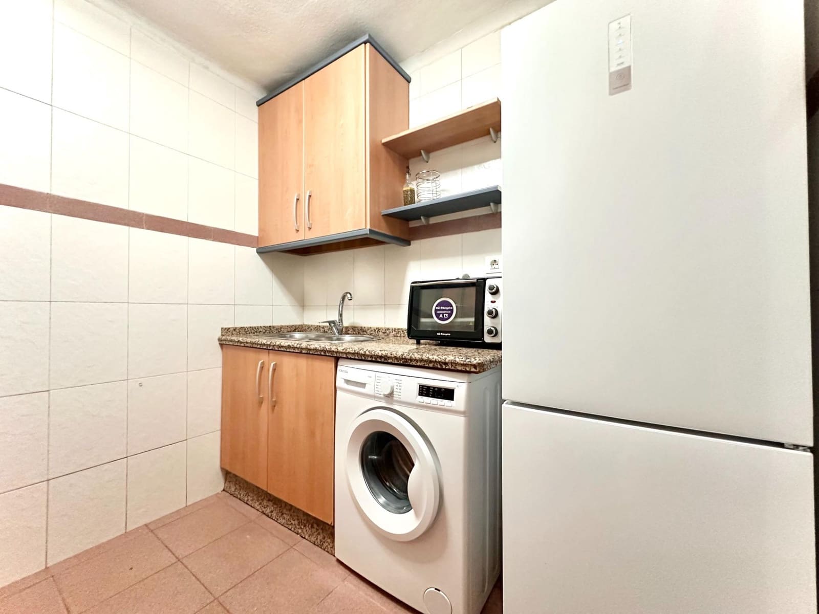 3 bedroom Flat for sale in Granada city - € 198,500 (Ref: 10014081)