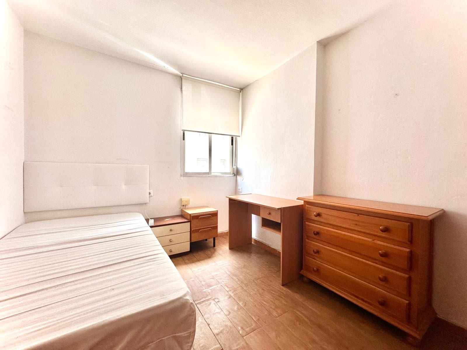 3 bedroom Flat for sale in Granada city - € 198,500 (Ref: 10014081)
