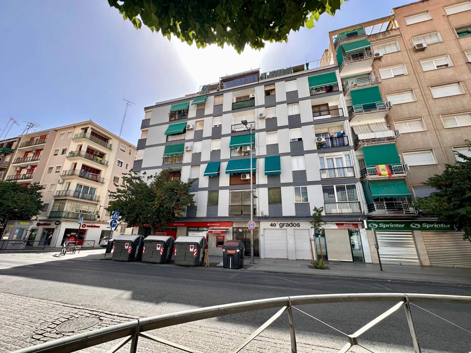 3 bedroom Flat for sale in Granada city - € 198,500 (Ref: 10014081)