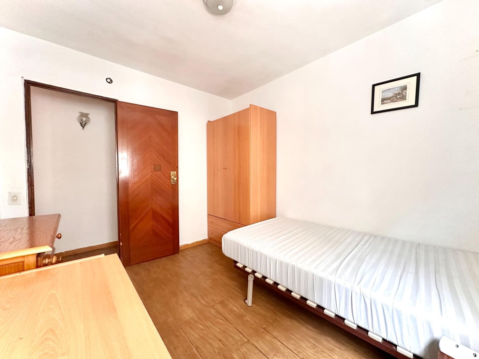 3 bedroom Flat for sale in Granada city - € 198,500 (Ref: 10014081)