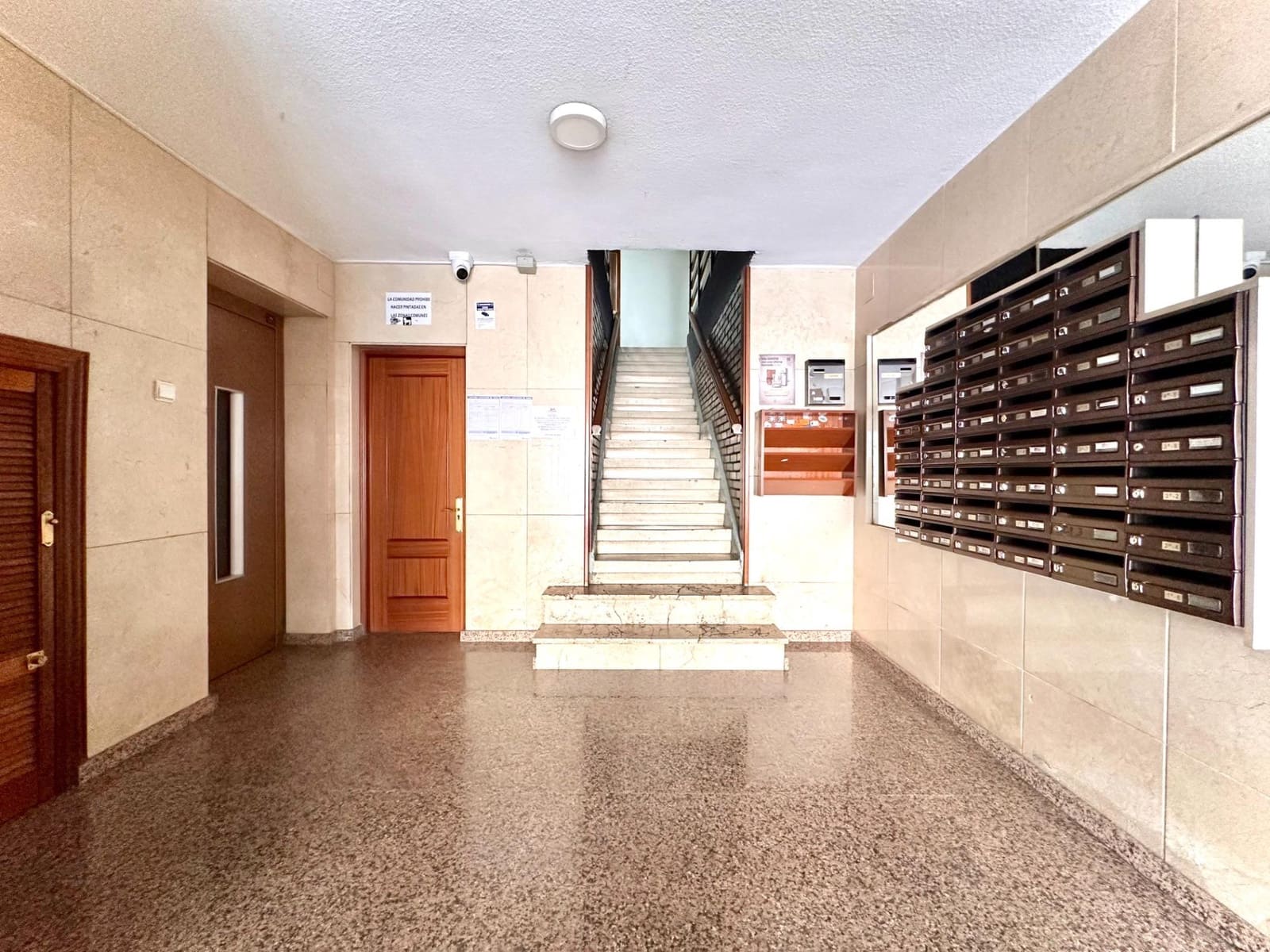 3 bedroom Flat for sale in Granada city - € 198,500 (Ref: 10014081)