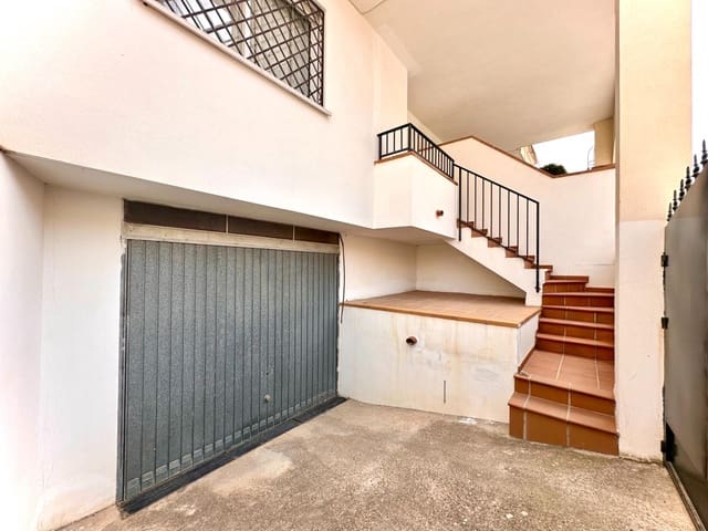 4 bedroom Terraced Villa for sale in Huétor Vega with garage - € 257,000 (Ref: 10014084)