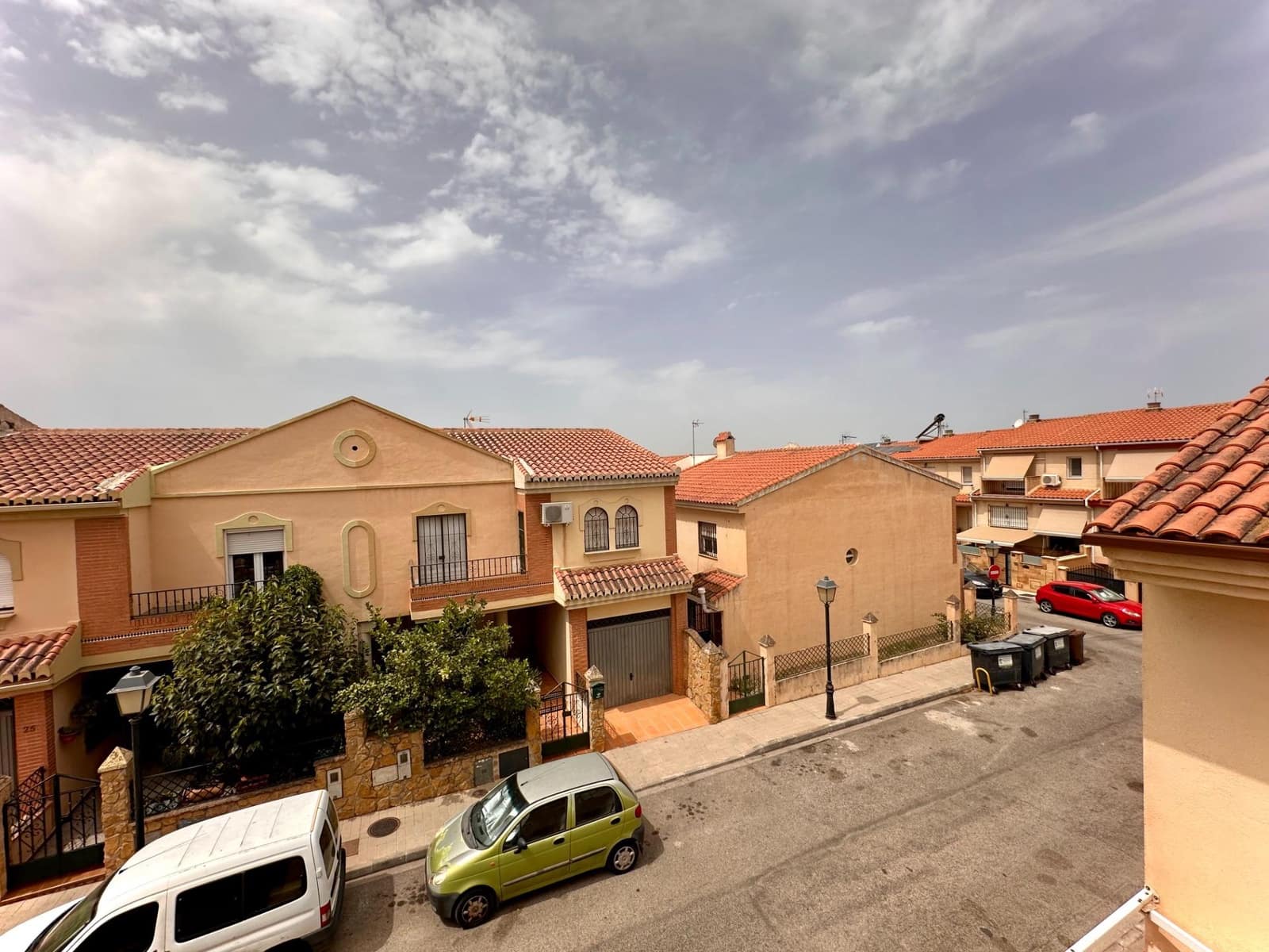 4 quarto Moradia em Banda para venda em Huetor Vega com garagem - 257 000 € (Ref: 10014084)