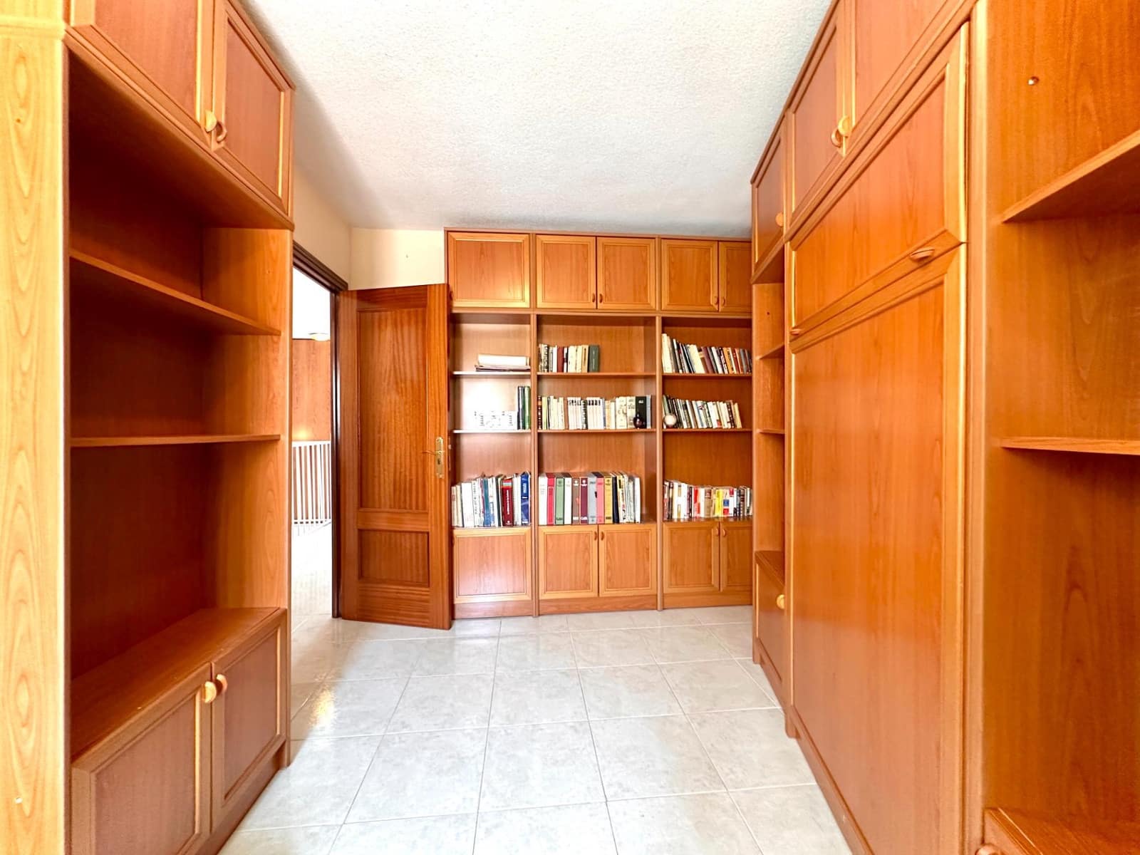 4 quarto Moradia em Banda para venda em Huetor Vega com garagem - 257 000 € (Ref: 10014084)
