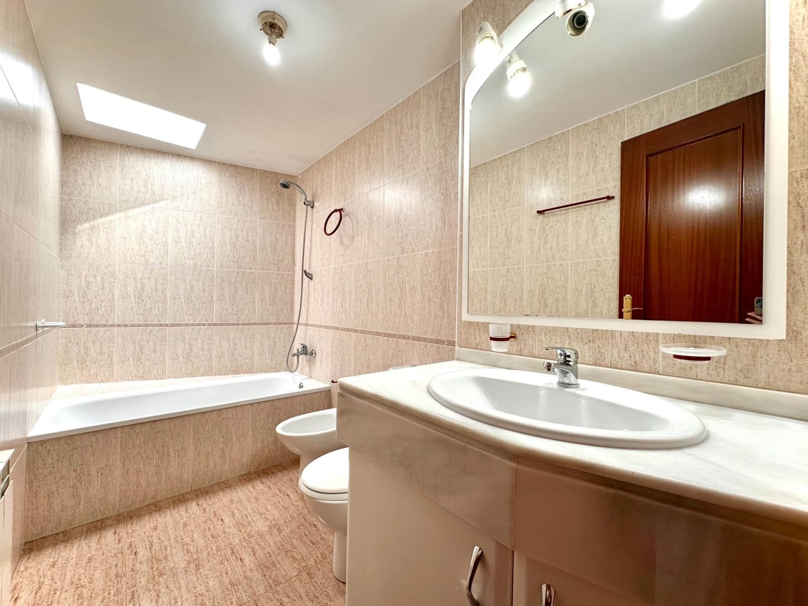 4 quarto Moradia em Banda para venda em Huetor Vega com garagem - 257 000 € (Ref: 10014084)