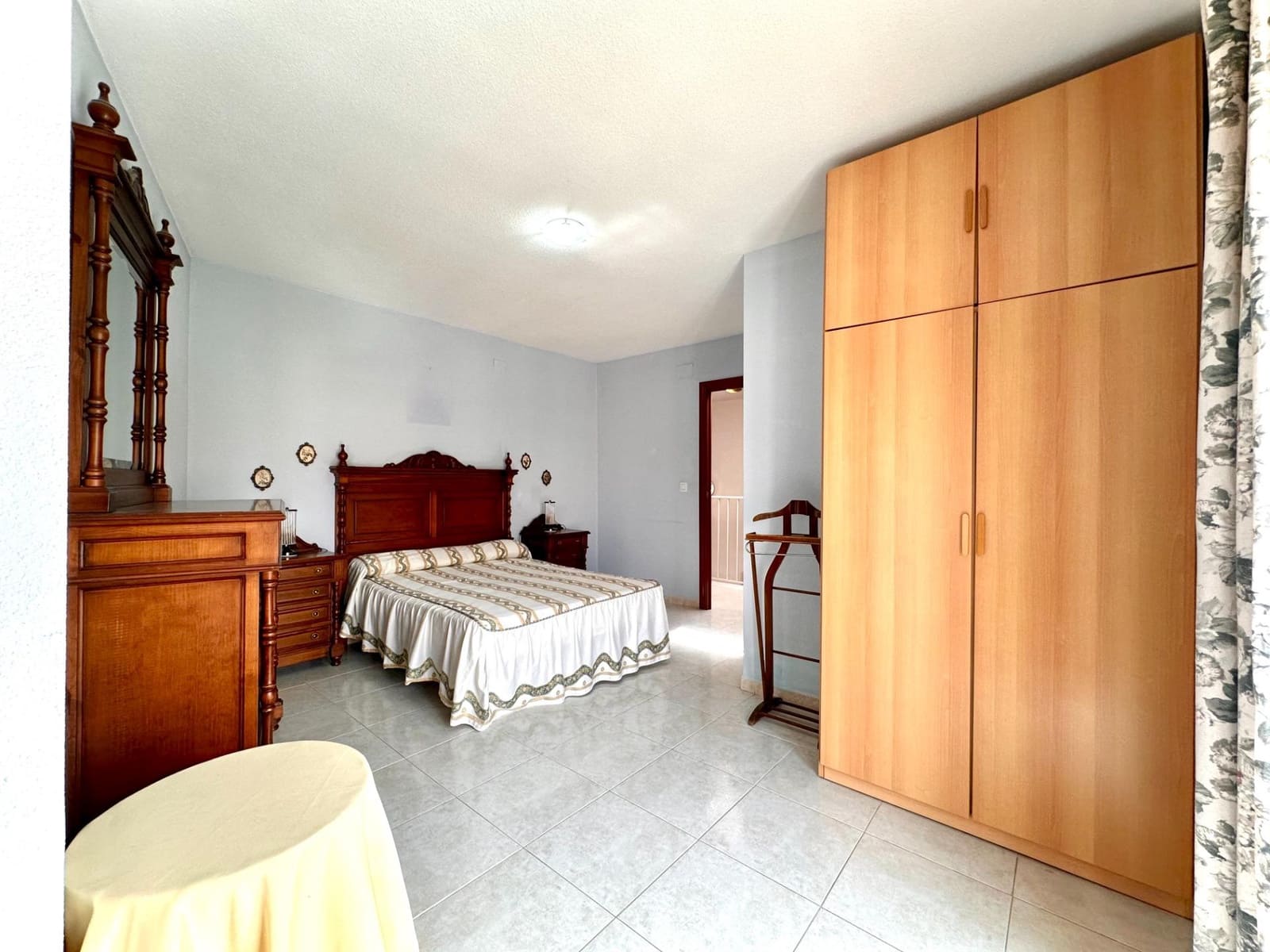 4 quarto Moradia em Banda para venda em Huetor Vega com garagem - 257 000 € (Ref: 10014084)
