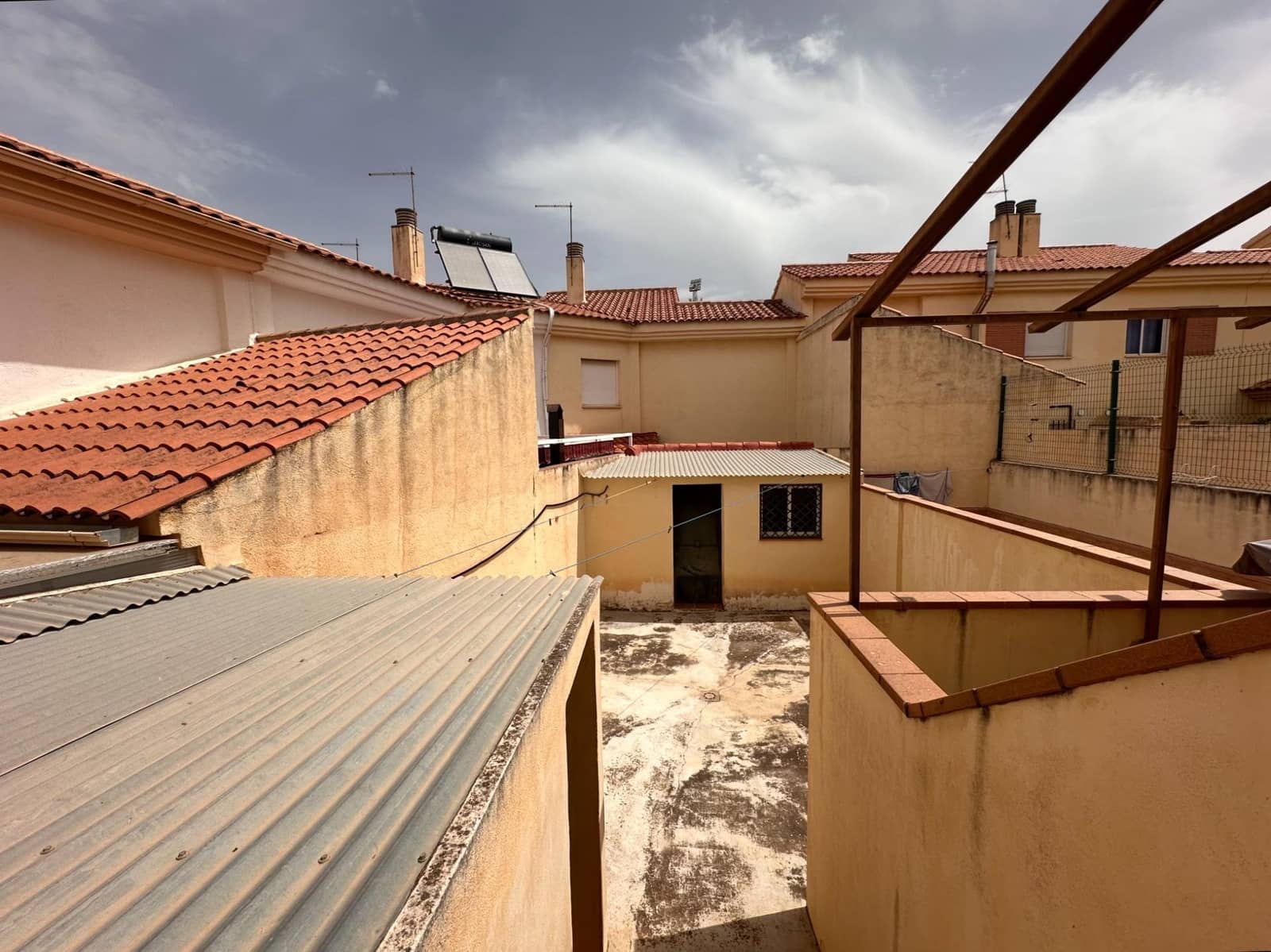 4 quarto Moradia em Banda para venda em Huetor Vega com garagem - 257 000 € (Ref: 10014084)
