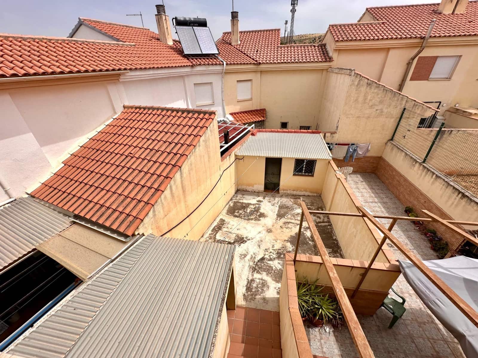 4 quarto Moradia em Banda para venda em Huetor Vega com garagem - 257 000 € (Ref: 10014084)