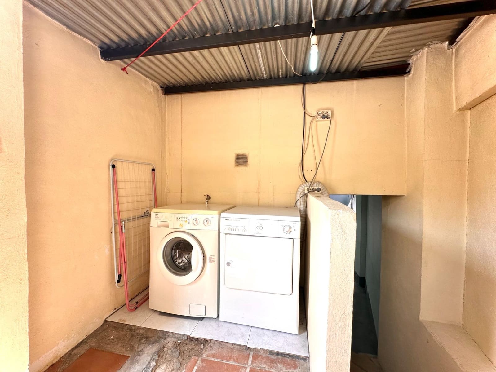 4 quarto Moradia em Banda para venda em Huetor Vega com garagem - 257 000 € (Ref: 10014084)