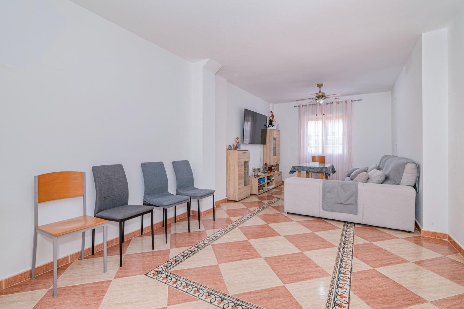 5 soveværelse Rækkehus til salg i Cijuela med swimmingpool garage - € 213.000 (Ref: 10014086)