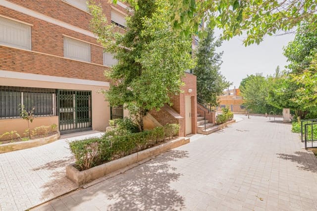 3 chambre Appartement à vendre à Grenade ville avec garage - 239 000 € (Ref: 10014087)