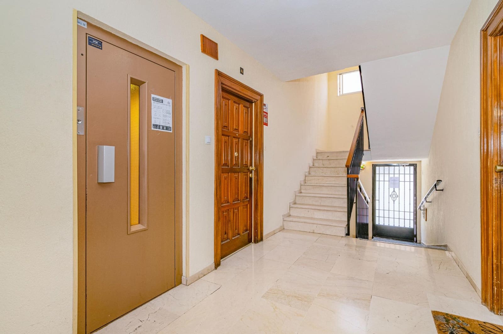 3 chambre Appartement à vendre à Grenade ville avec garage - 239 000 € (Ref: 10014087)