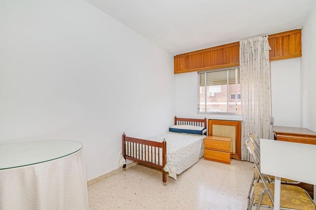 3 chambre Appartement à vendre à Grenade ville avec garage - 239 000 € (Ref: 10014087)